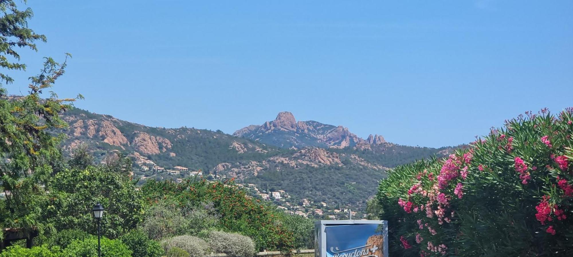 Agay Cap Esterel Le Hameau F2 Clim Plein Sud Dernier Etage Magnifique Vue Mer Saint-Raphaël Εξωτερικό φωτογραφία